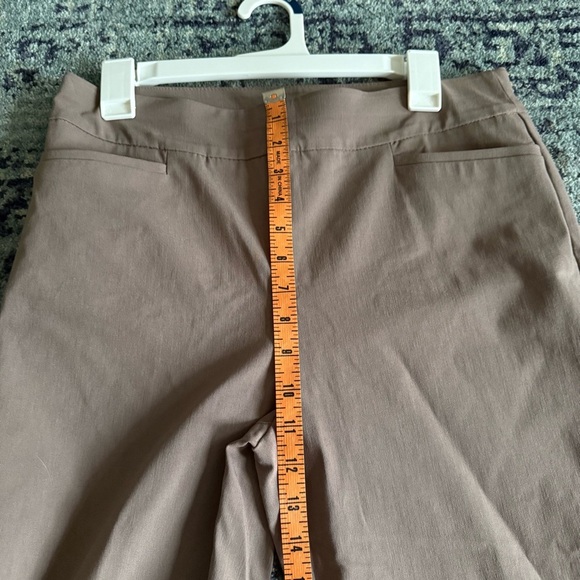 Chico’s Women’s Dried Mushroom Brigitte™ Slim Full-Length Trouser Pants Size 8R - Picture 11 of 15